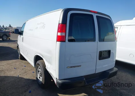 2007 Chevrolet Express Work Van from USA, damaged, VIN 1GCFG15X971184084